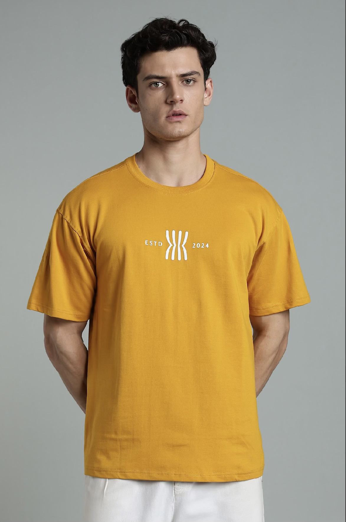 KATTIRE Urban Broadcast Graphic T-Shirt